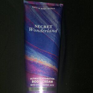 Bath & Body Works SECRET WONDERLAND (Body Cream)